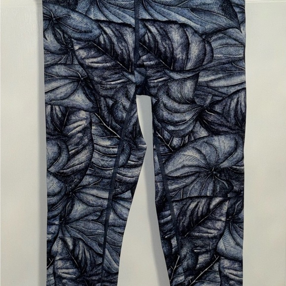 Lululemon Align Leggings 25” Botanical Leaf Print Nulu Size 4 - Picture 8 of 9